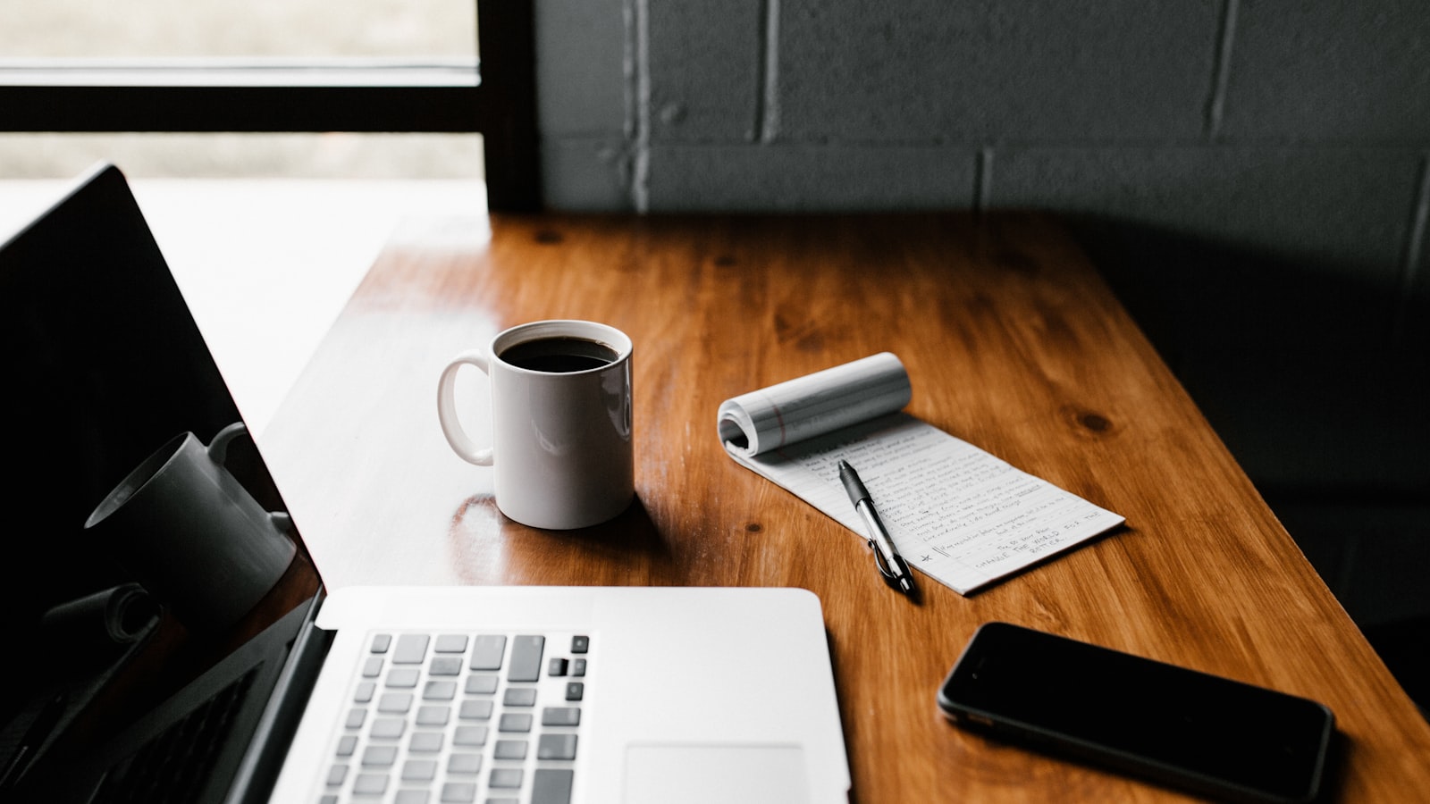 AI Tools for Your Blogging Workflow: Research, Write, and Optimize